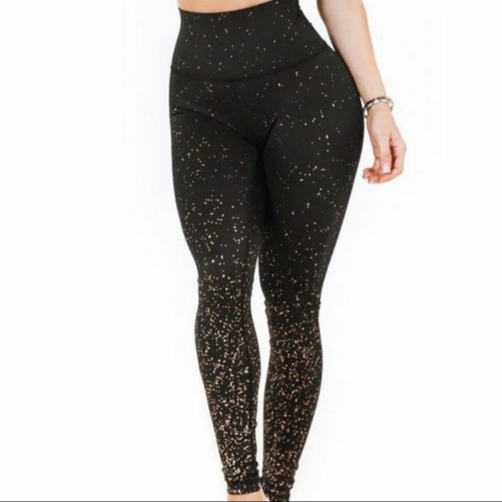 BUFFBUNNY leggings